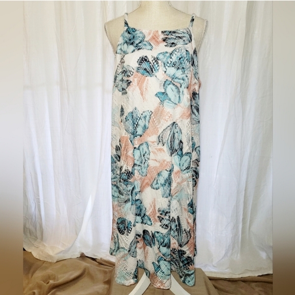 Luxology Women's Sleeveless Blue and Mauve Floral A-line Midi Halter Sundress - Picture 2 of 6